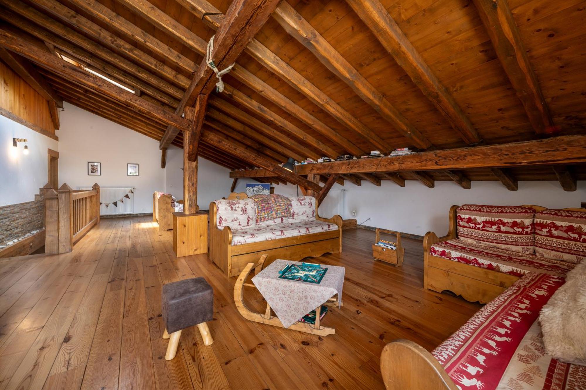 La Maison Des Cerries Hautecour  Luaran gambar